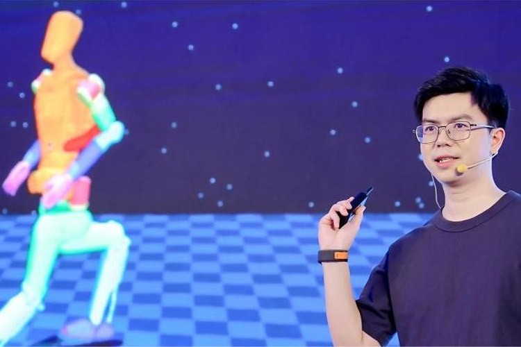 天才少年稚晖君jiuyou九游ninegame机器人走路进场！AI模型做大脑，目标售价20万以内